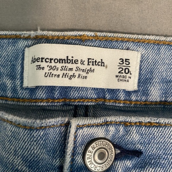 Abercrombie Fitch Jeans Womens 35/20R Light Wash Straight Ultra High Rise NWT$90 - Picture 9 of 13